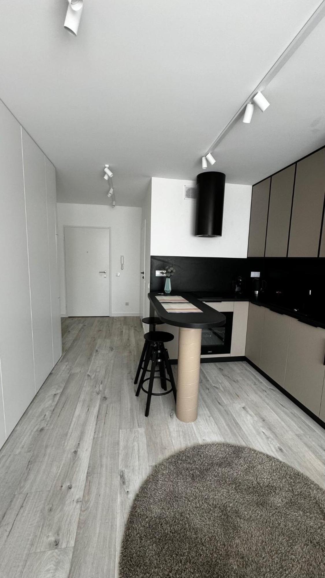 Platon Apartment *