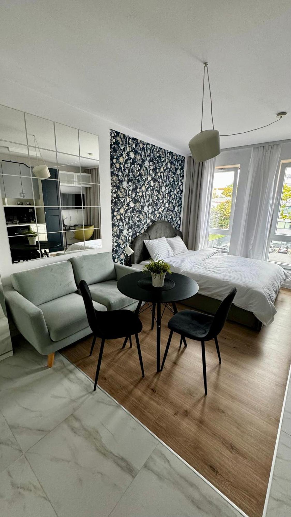 Platon Apartment *